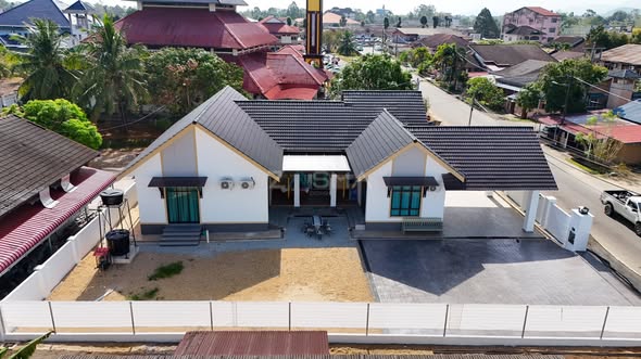 ‼️.Alhamdulillah tahniah kepada Tuan Isan dan keluarga, design rumah ni memang next level .Halaman ...