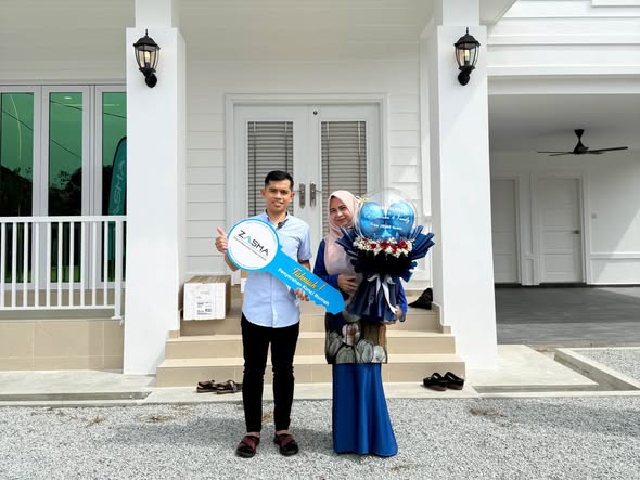 ! ! Hari yang ditunggu-tunggu akhirnya tiba!Moment penyerahan kunci kepada Encik Lokman & kelu...