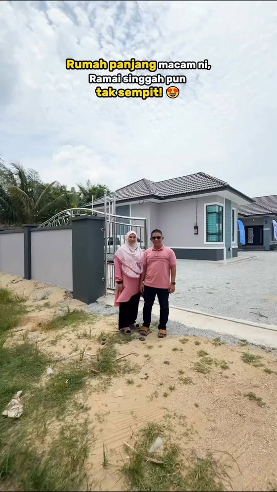 , .Bentuk tanah tuan puan macam mana? Cuba komen, mudah kami nak suggest jenis design rumah y...